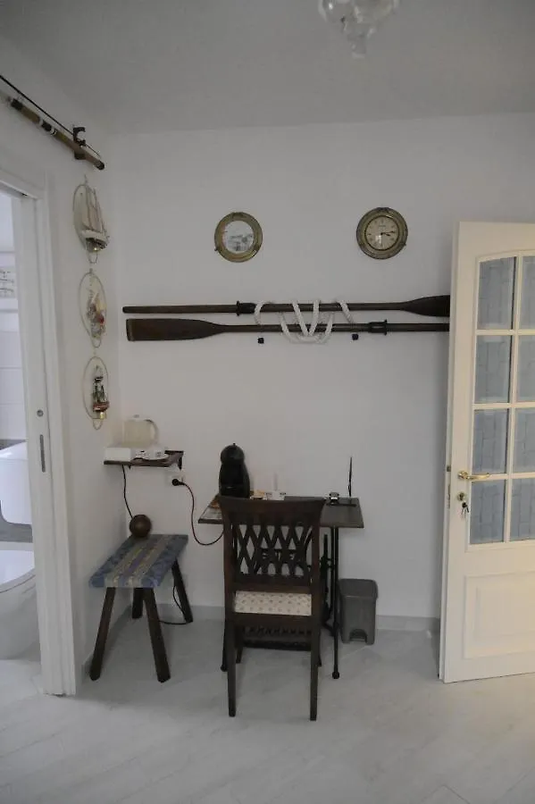 Bed and Breakfast La Terra Di Mingo Vado Ligure 3*,  Italia