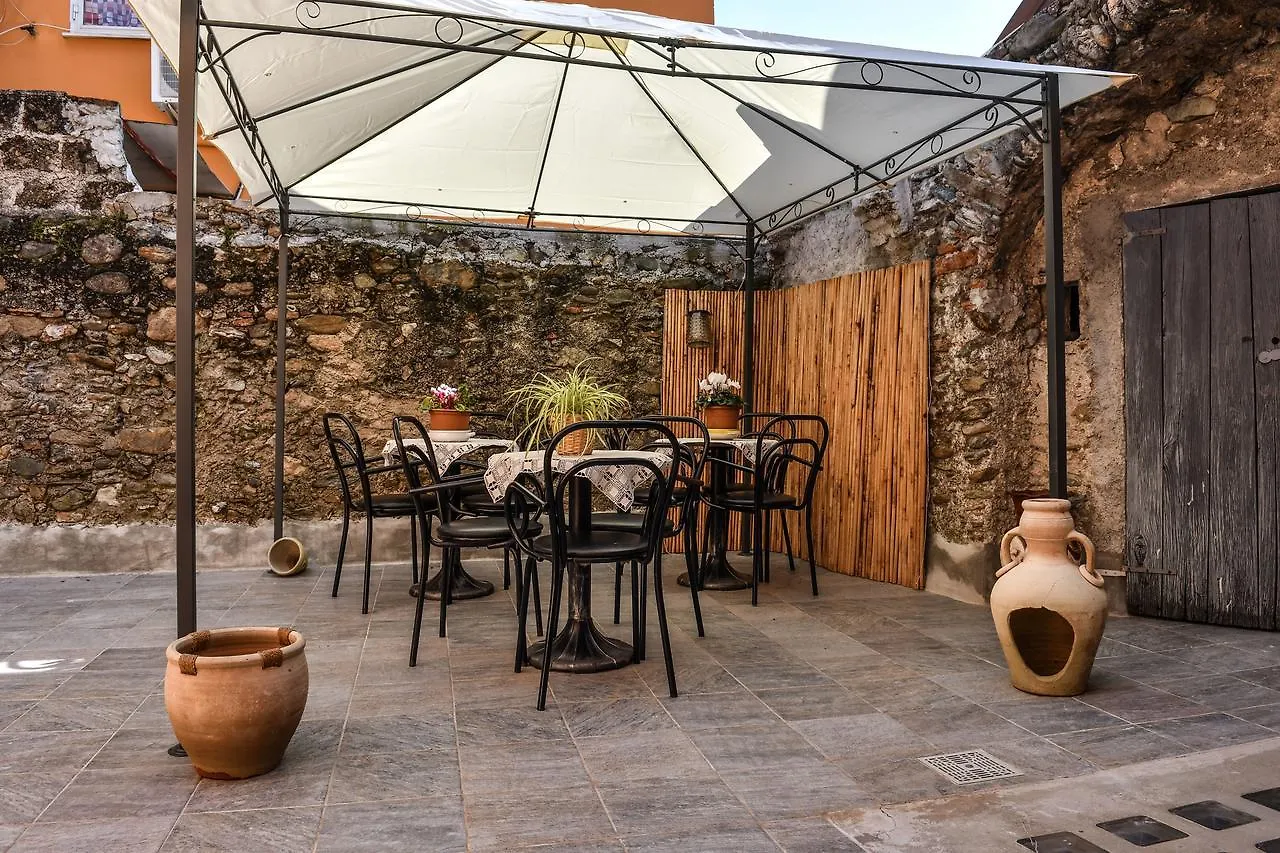 Bed and Breakfast La Terra Di Mingo Vado Ligure